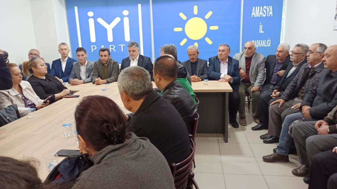 Amasya'da DÜZGÜN Parti'den 300 kişi istifa etti