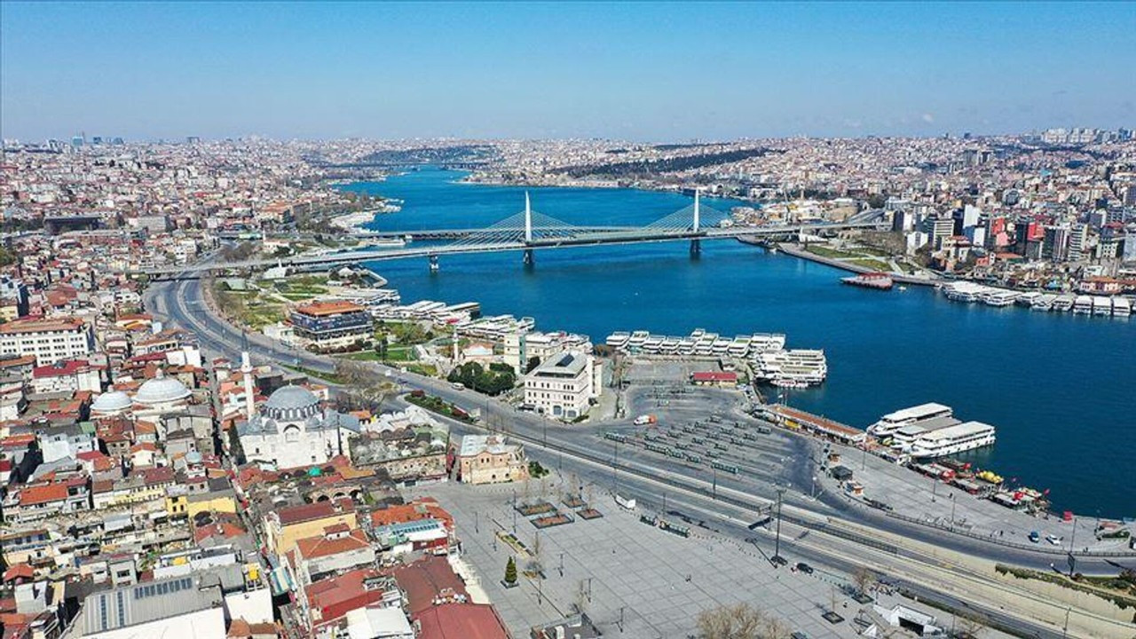 Buğra Gökce duyurdu: İstanbul'da kaç yabancı yaşıyor?