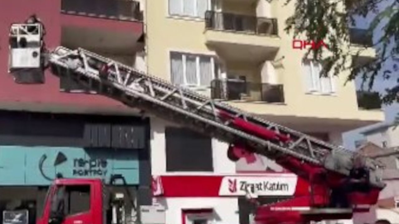 Bursa'da 11 katlı binada yangın: Biri çocuk altı kişi mahsur kaldı