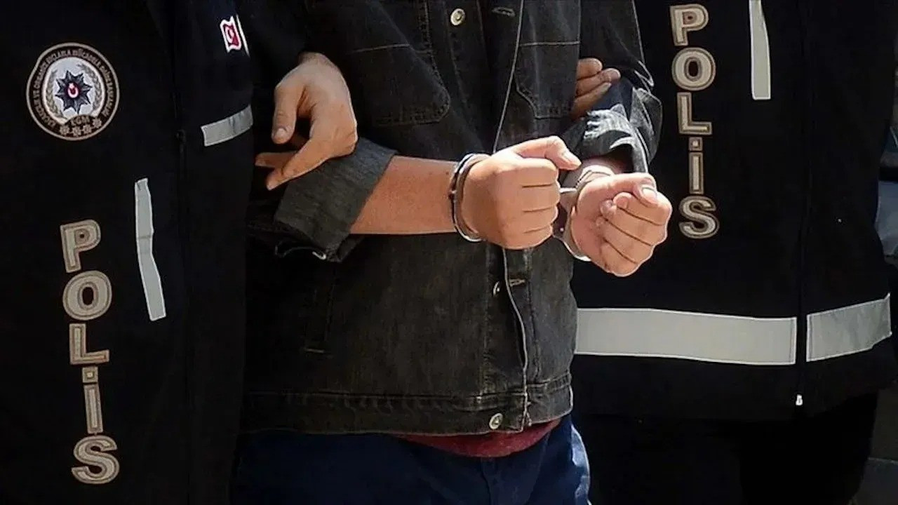 Elazığ merkezli 7 vilayette 'FETÖ' operasyonu: 23 gözaltı