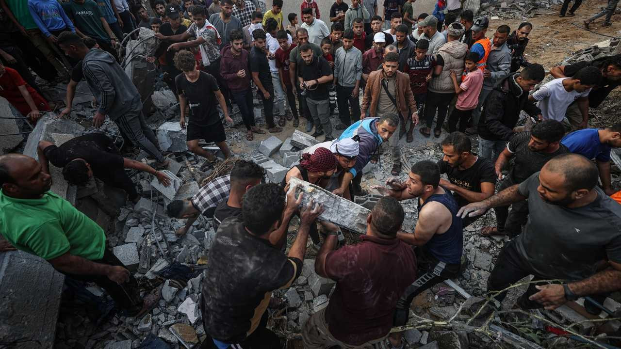 İsrail'den hava taarruzları: Han Yunus ve Refah'ta bir gecede 45 kişi öldü