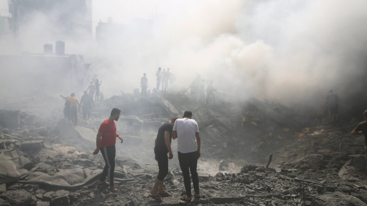 İsrail'in Gazze taarruzlarında meyyit sayısı 2 bin 450'ye yükseldi