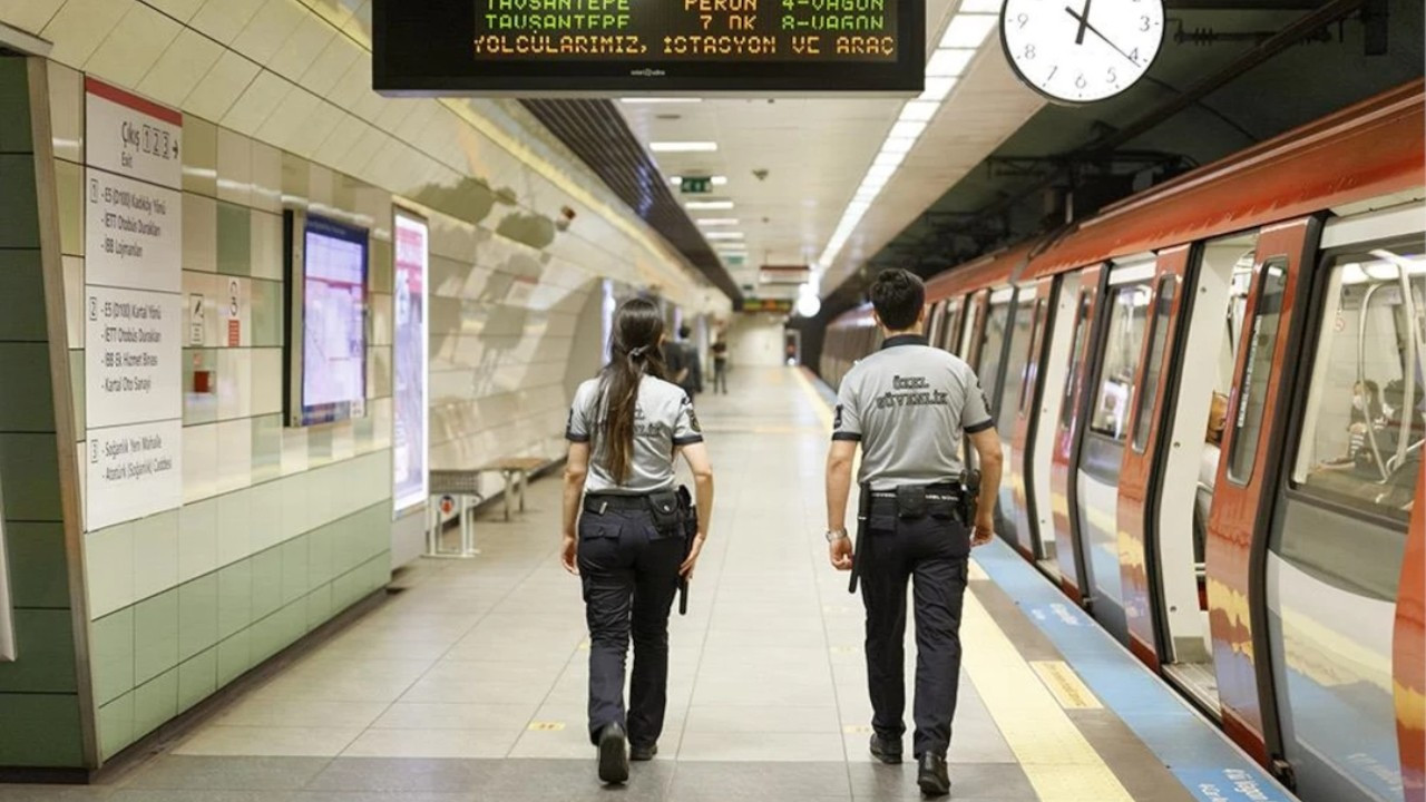 Kadıköy metrosunda kimi duraklarda sefer yapılamıyor