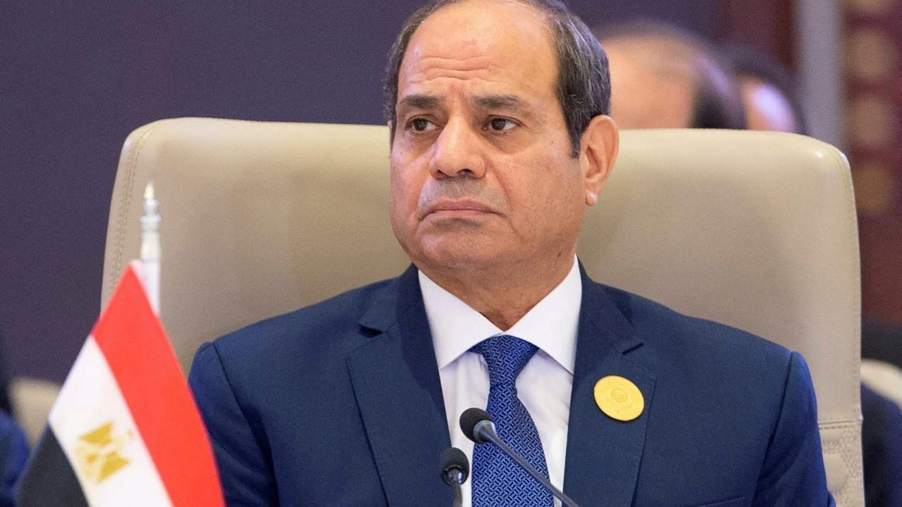 Mısır Cumhurbaşkanı Sisi: Filistinlilerin topraklarından sürülmesini reddediyoruz